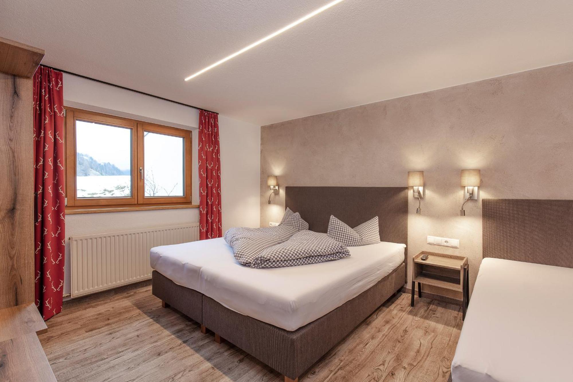 Hotel Garni Schoenblick Solden Ngoại thất bức ảnh