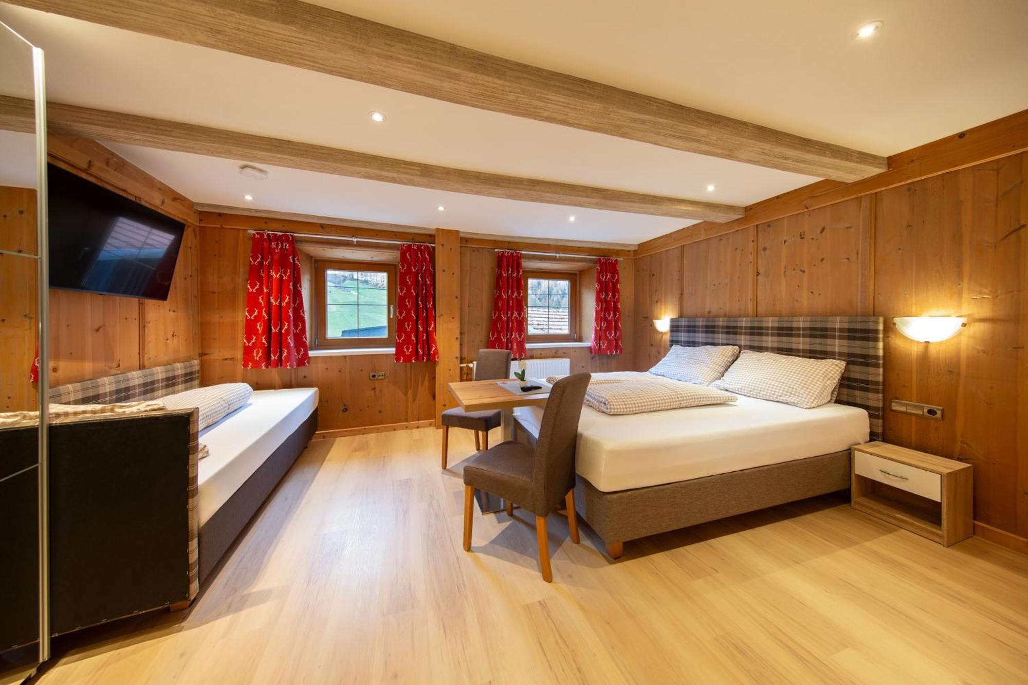 Hotel Garni Schoenblick Solden Ngoại thất bức ảnh