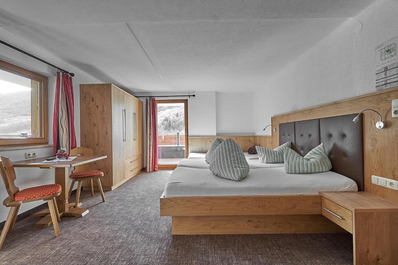 Hotel Garni Schoenblick Solden Ngoại thất bức ảnh