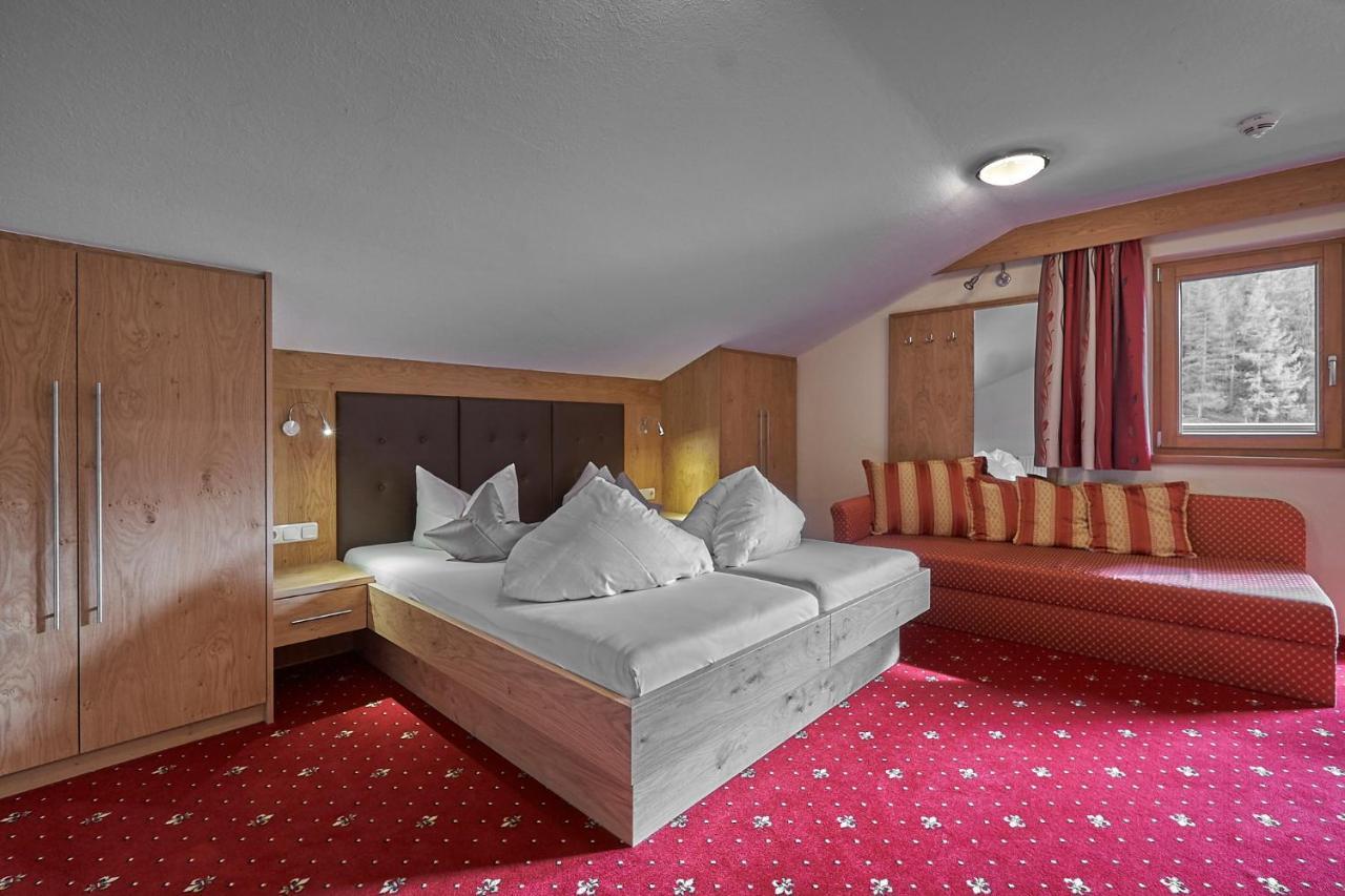Hotel Garni Schoenblick Solden Ngoại thất bức ảnh
