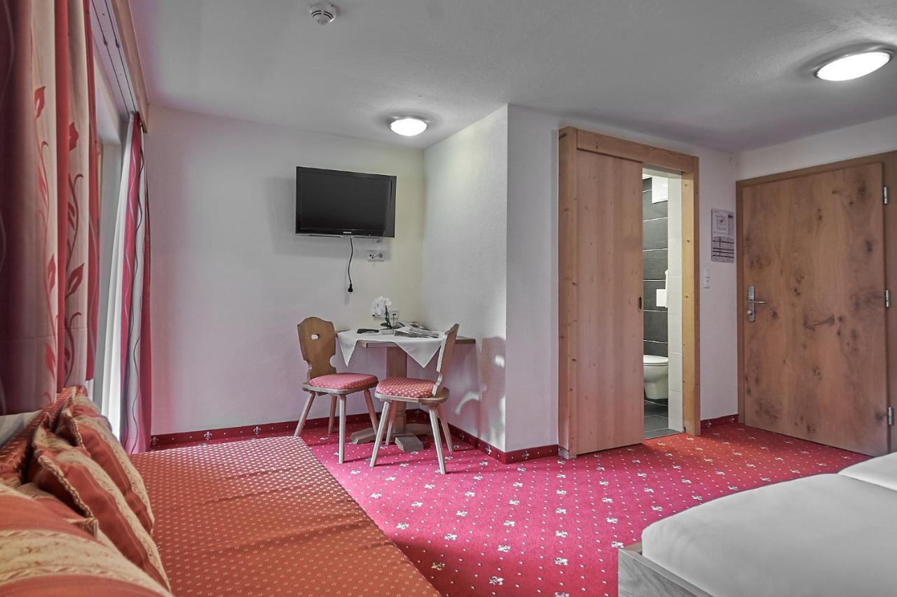 Hotel Garni Schoenblick Solden Ngoại thất bức ảnh